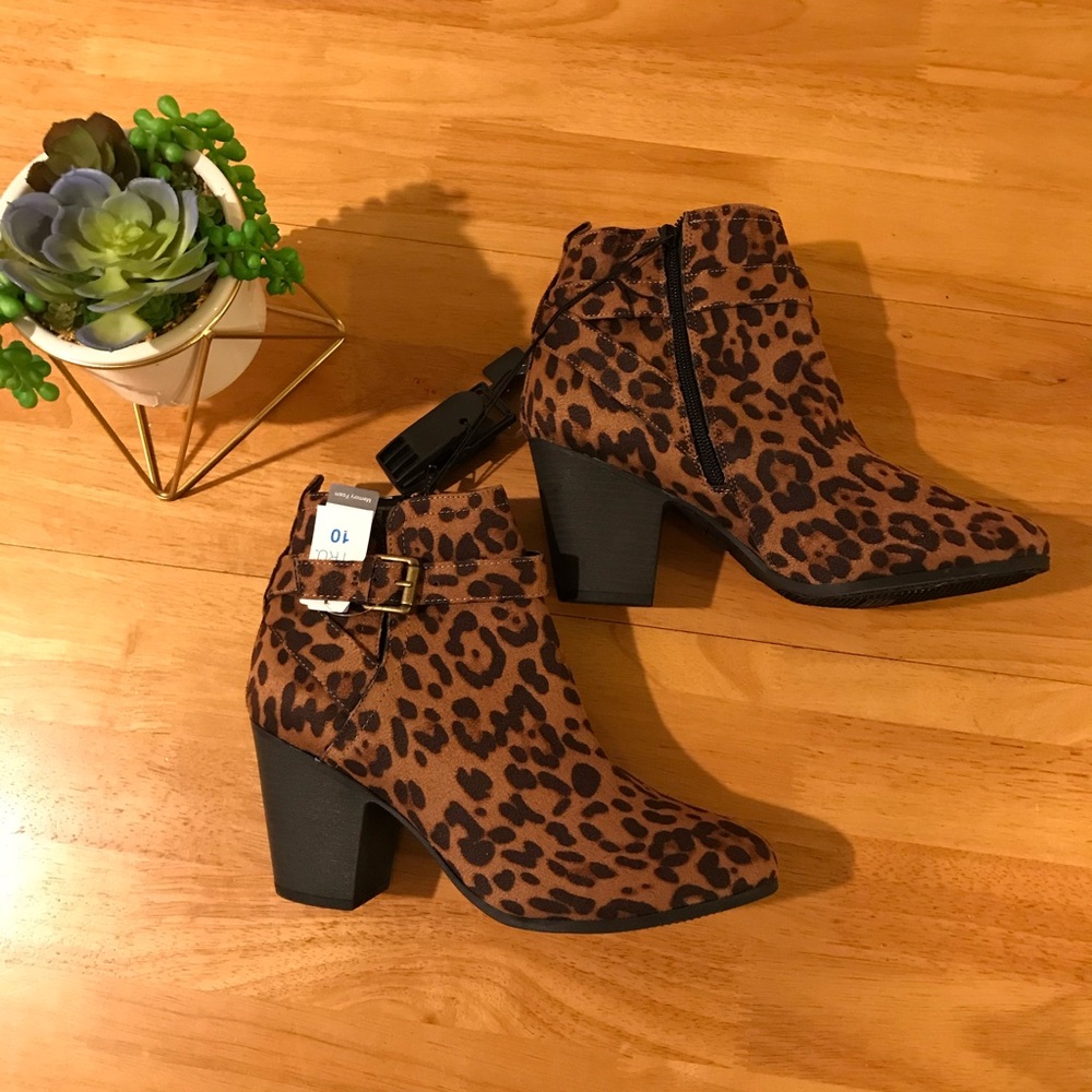 Time & Tru Leopard Ankle Bootie